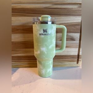 Stanley 40oz Quencher - Tye Dye Green - Target Release - Gently Used